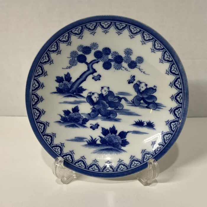 Japanese Plate Dish Children Porcelain Blue & White 6.5 Mint Condition