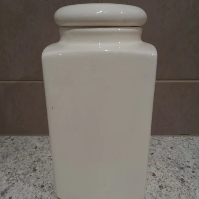 Maxwell & Williams. Flour Container. Made In England. Homestead Collection.