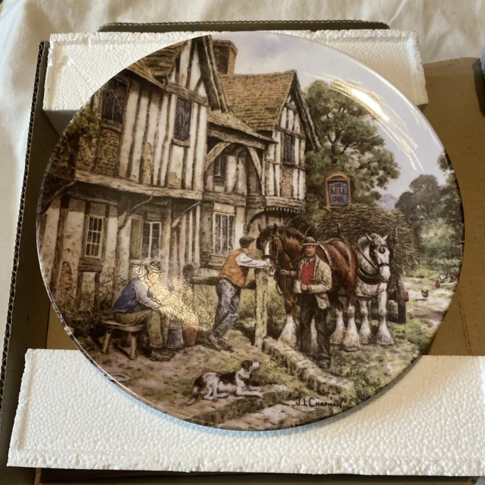 ROYAL DOULTON PLATE THE VILLAGE INN THE COUNTRYSIDE REMEMBERED SERIES