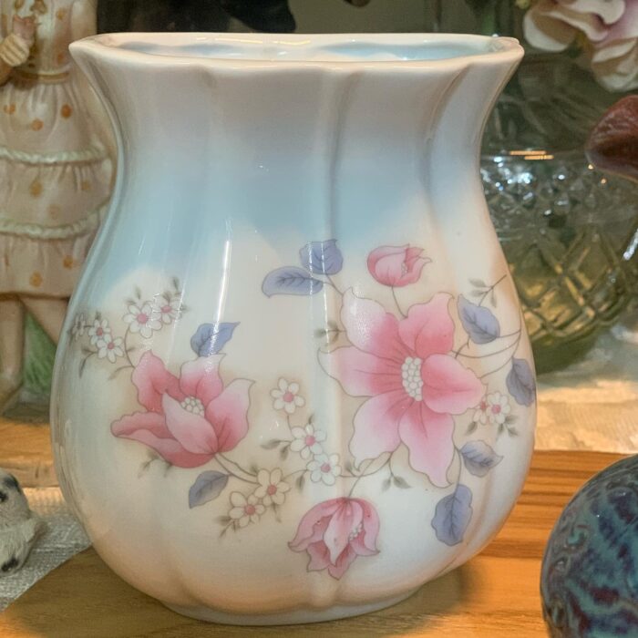 Small White Vases with Lilac Purple Flowers UK