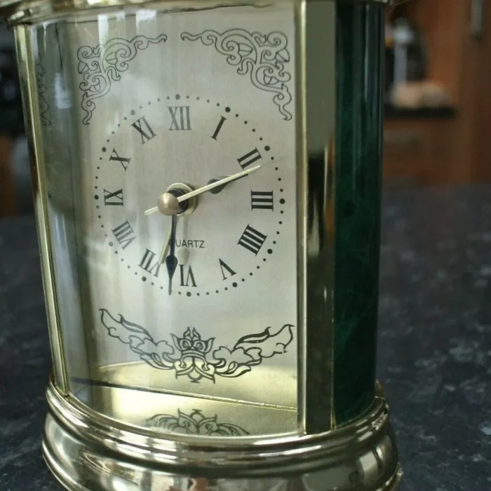 Vintage 1990s Plastic Battery Operated Quartz Carriage Clock