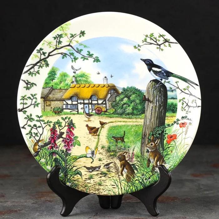 Vintage decorative wall plate.